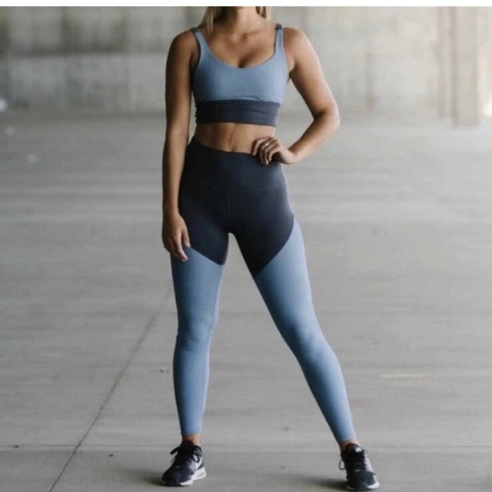 ZYIA Women's Blue and Gray Ribbed Yoga Activewear Leggings